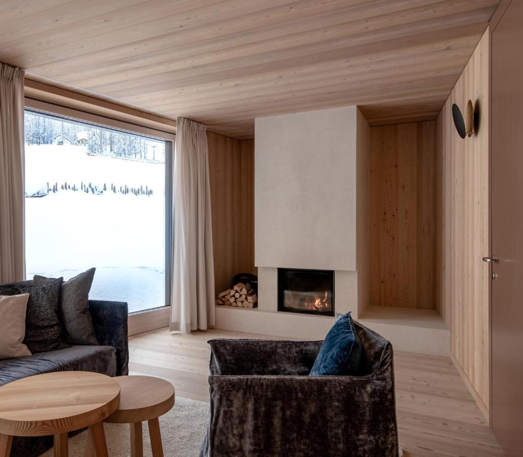 Larix Lodge La Villa  Extérieur photo